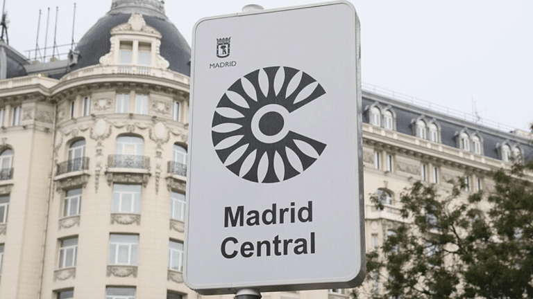 coches sin etiqueta empadronados en Madrid